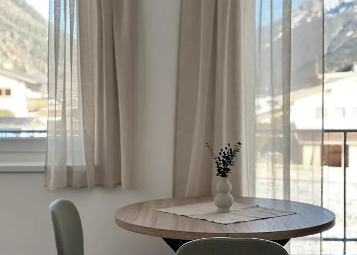 - New Opening - 12w13 Appartement